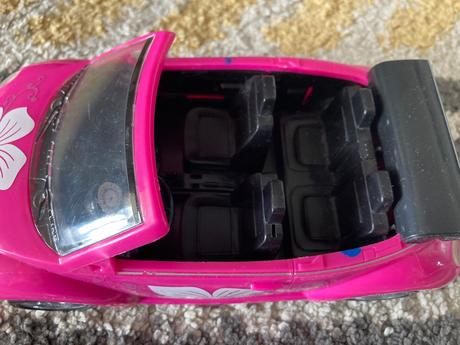 Auto pre menšie bábiky, 