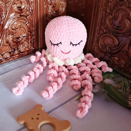 Háčkovaná chobotnička ružová, 