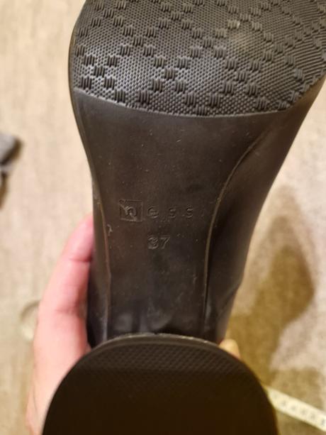 Členkové čižmy, 37