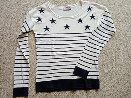 Sveter s pásikmi a hviezdičkami vel. s, s