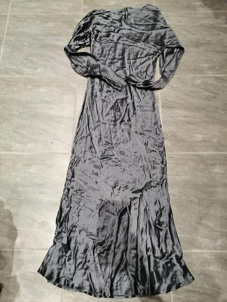 Saténové maxi šaty weekday,v38-40, 40