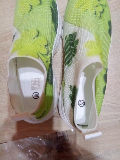 Tenisky/našuchovačky, 38