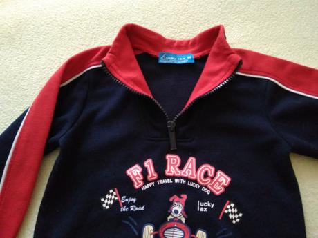 Pekná tenšia mikinka, 92