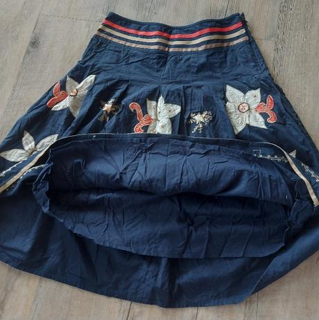 Modrá sukňa s kvietkami vero moa, vero moda,34