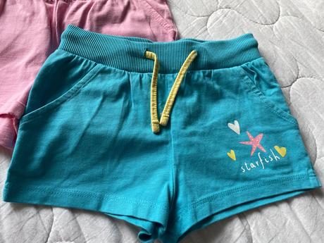 2x šortky mickey mouse, disney,92