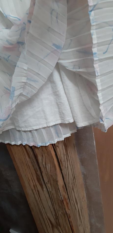 Šatičky, reserved,128