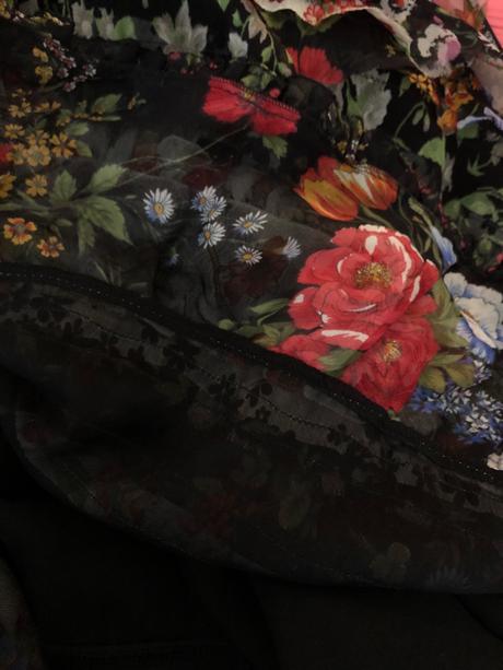 Dolce &gabanna hodvabne saty, xs