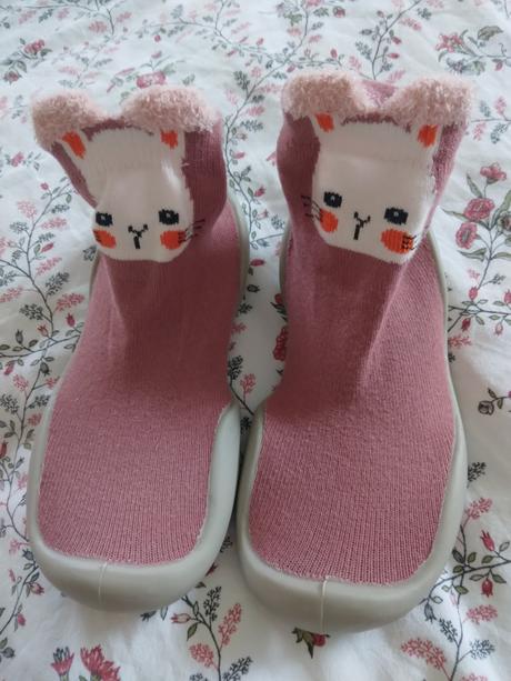 Protišmykové ponožky, 23