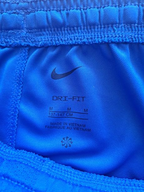 Komplet tricko+kratasy velk.137az147 a 147az158, nike,140