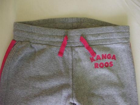 Tepláky zn. kangaroos, 146