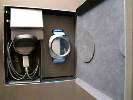 Hodinky samsung gear sport, samsung