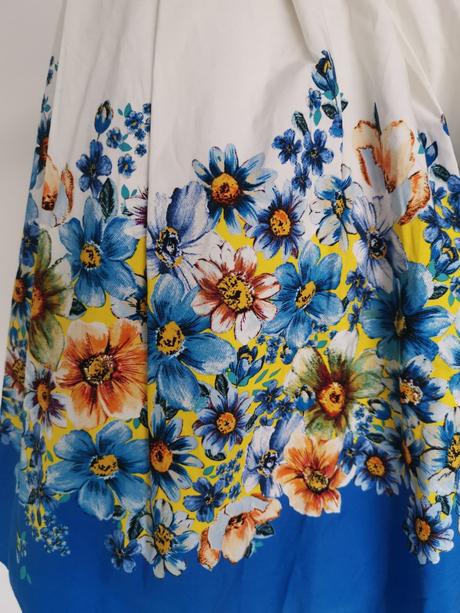 Šaty s kvetmi, new look,m