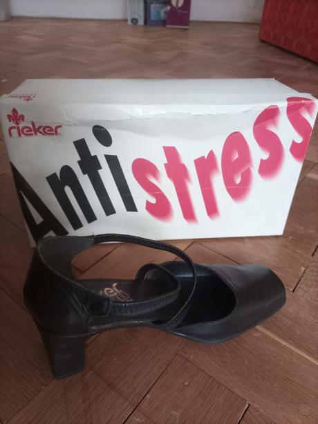 Kožené lodičky, rieker,38