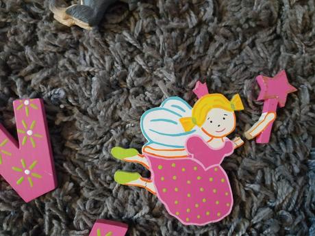 Drevené písmená  lianka, 