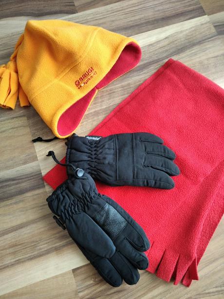 Čiapka,šál rukavice, 104