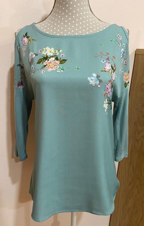 Blúzkové tričko s kvetmi a flitrami, orsay,34