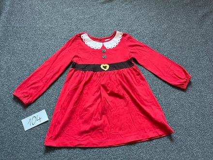 Vianočné šaty, 104