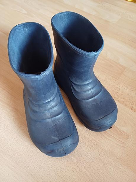 Gumaky na donosenie, 34