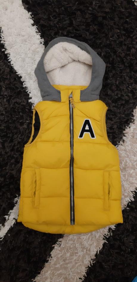 Vesta h&m 122/128 no je skor 116/122, h&m,116