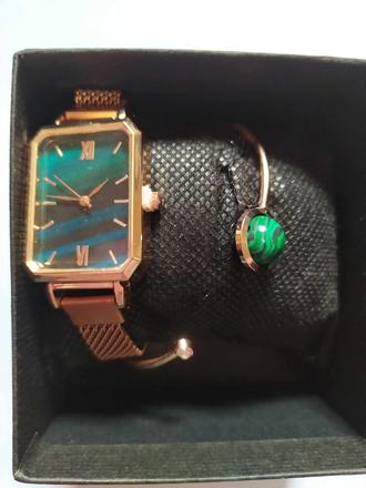 Hodinky a magneticky naramok,