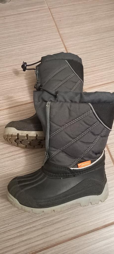 Snehule demar, demar,25