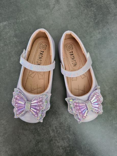 Balerínky s krásnou mašľou, 27