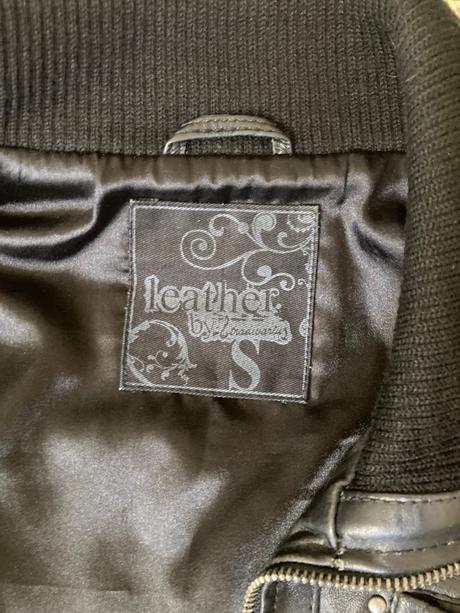 Kožená bunda, stradivarius,s