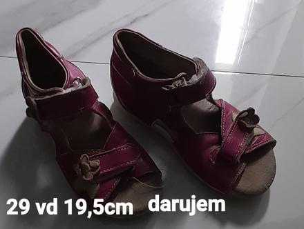 Darujem sandalky, 29