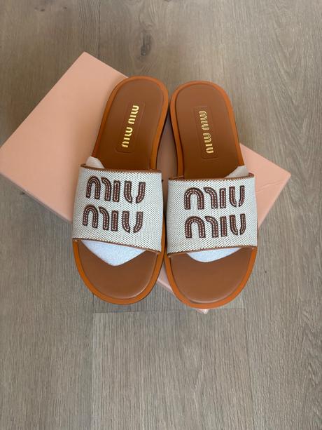 Slapky miu miu, 37