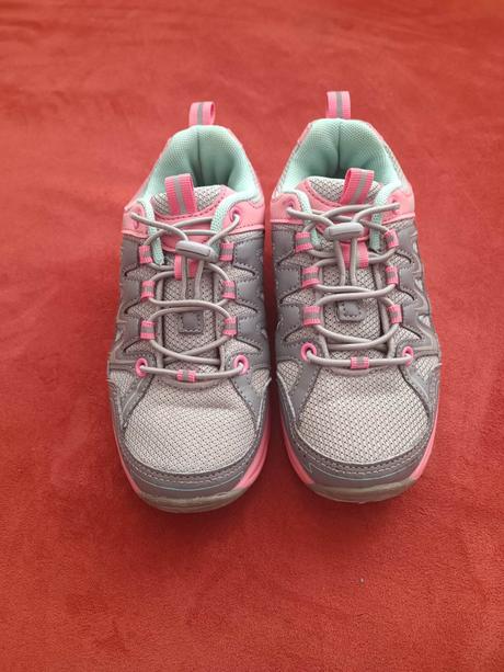 Dievčenské botasy, 30