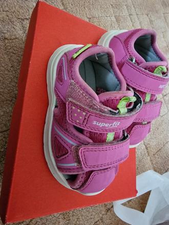 Sandalky 19, superfit,19