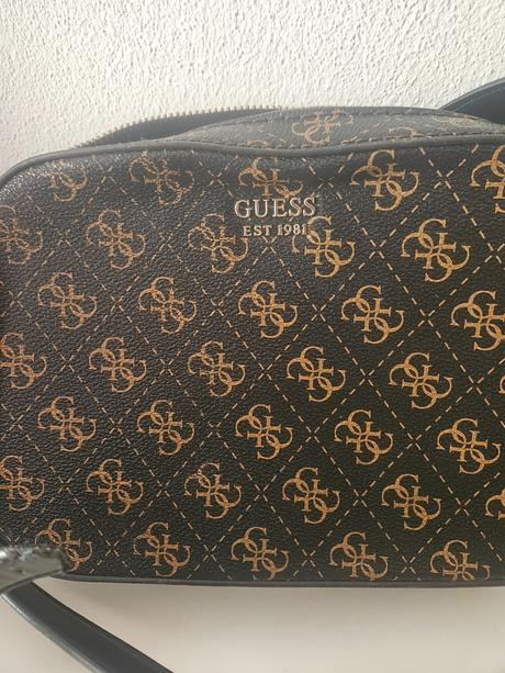 Kabelka guess, guess