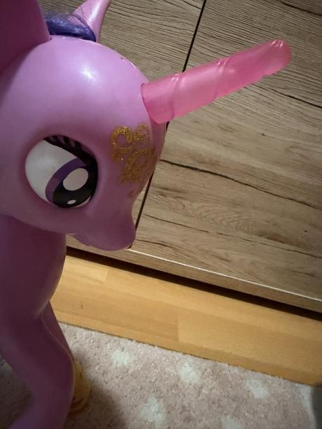 Interaktívny jednorožec my little pony,
