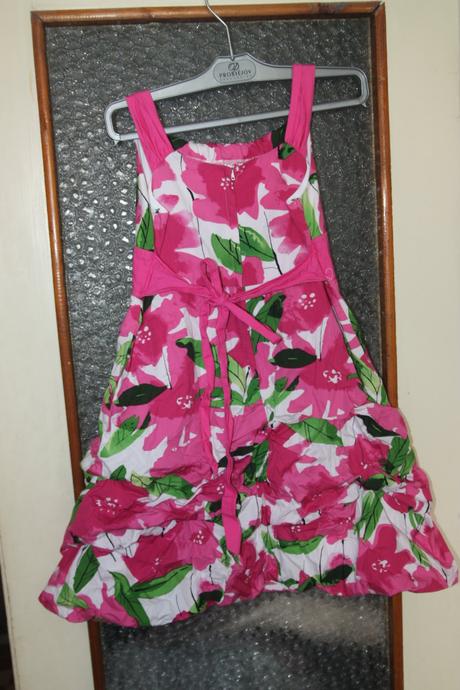 Kvietkovane bavlnene saty, 140