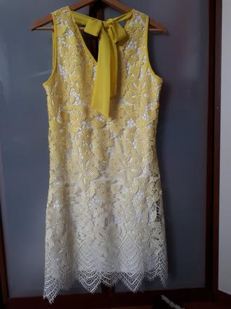 Dámske krajkové šaty, m