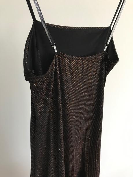 Spoločenské asymetrické šaty, s