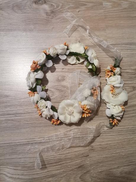 Dievčenský kvetovaný venček + náramok - 2 druhy, 