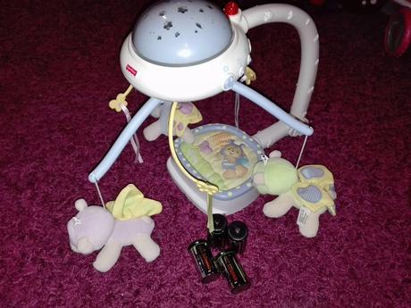 Kolotoč fisher price - motýle,