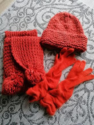 Suprava čiapka, šál a rukavice, s