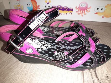 Sandálky monster high mattel, 32