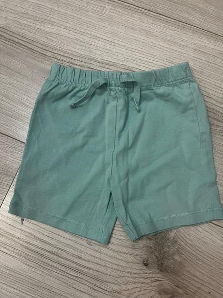 Balík krátkych nohavíc, f&f,80