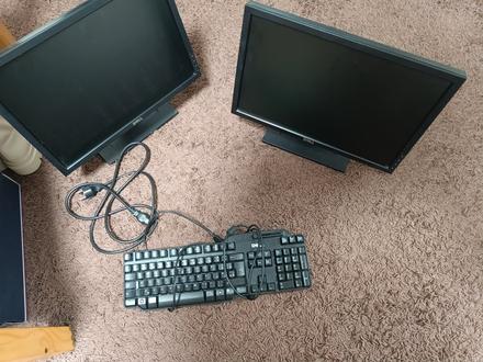 Dell monitory a klávesnica, dell