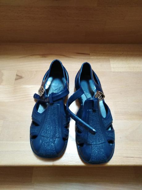 Sandále do vody, 28