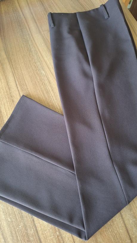 Široké nohavice, l