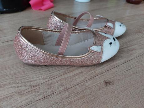 Krásne topanocky, 27