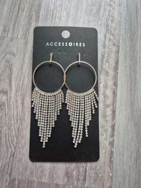 Elegantné vysiace náušnice, 