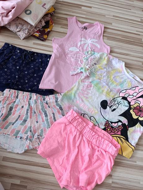 Balík oblečenia veľkosť 134, 122–134