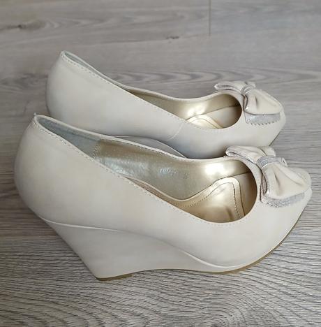 Bezove topanky s maslickou, 39