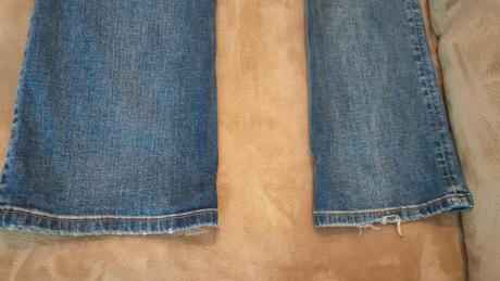 Veľmi pekné rifle, h&m,38