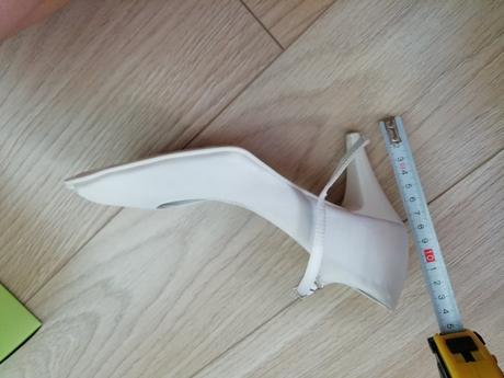 Spoločenské topánky, 38